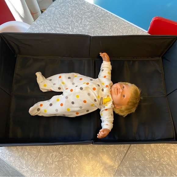 SootheTIME Diaper Bag with portable cot - never used - Changing Bag, baby Travel - Picture 13 of 16